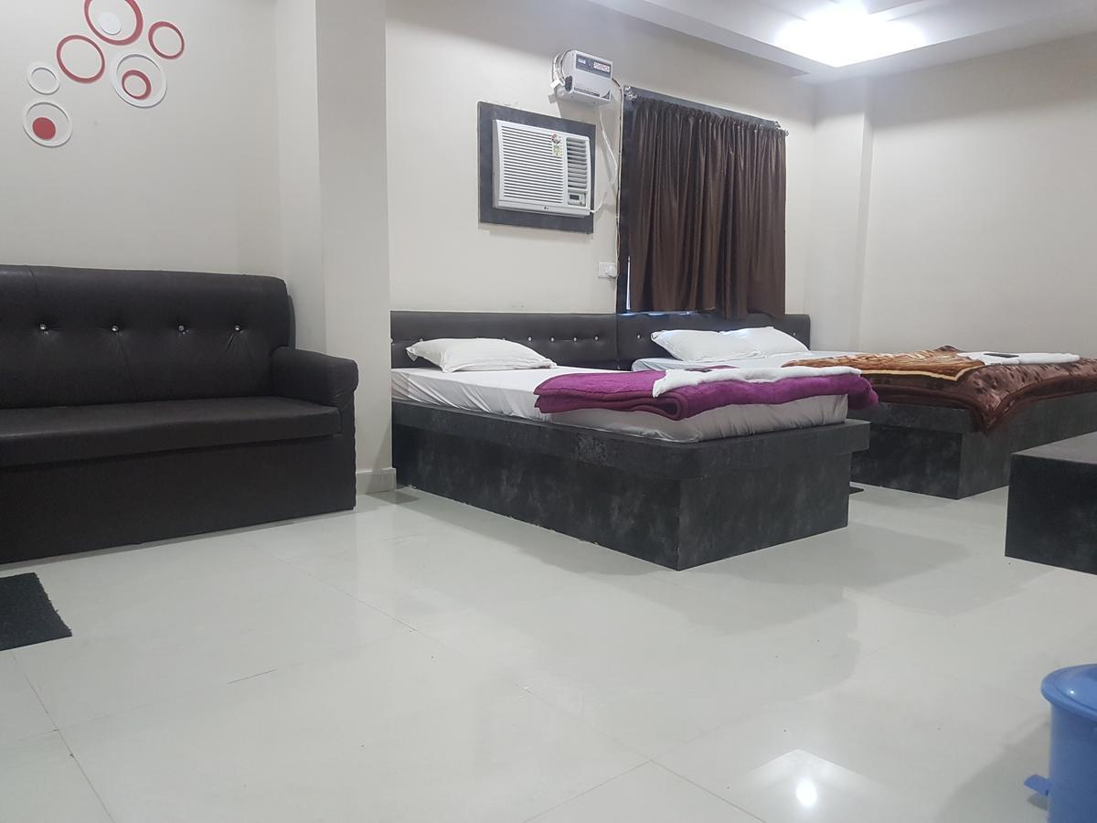 Hotel Grand Palace Gaya Buitenkant foto