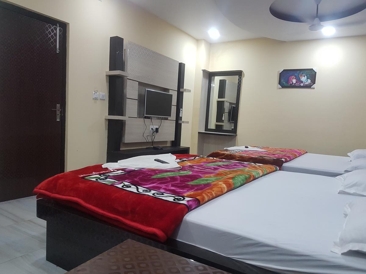 Hotel Grand Palace Gaya Buitenkant foto